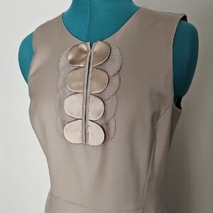 J. Crew Suiting. Elegant Beige Sleeveless Dress. Sz 4 100% Wool